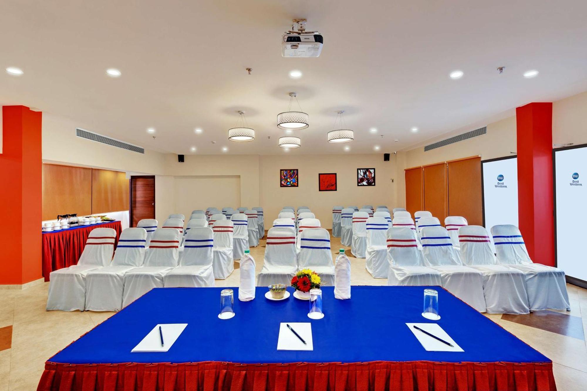 Surestay Plus By Best Western Amritsar Eksteriør bilde