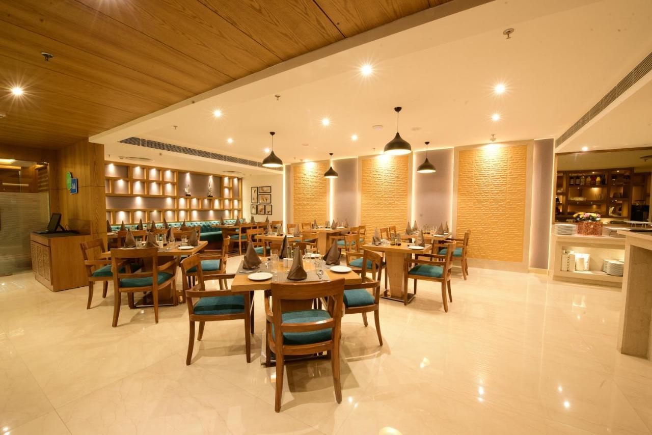Surestay Plus By Best Western Amritsar Eksteriør bilde