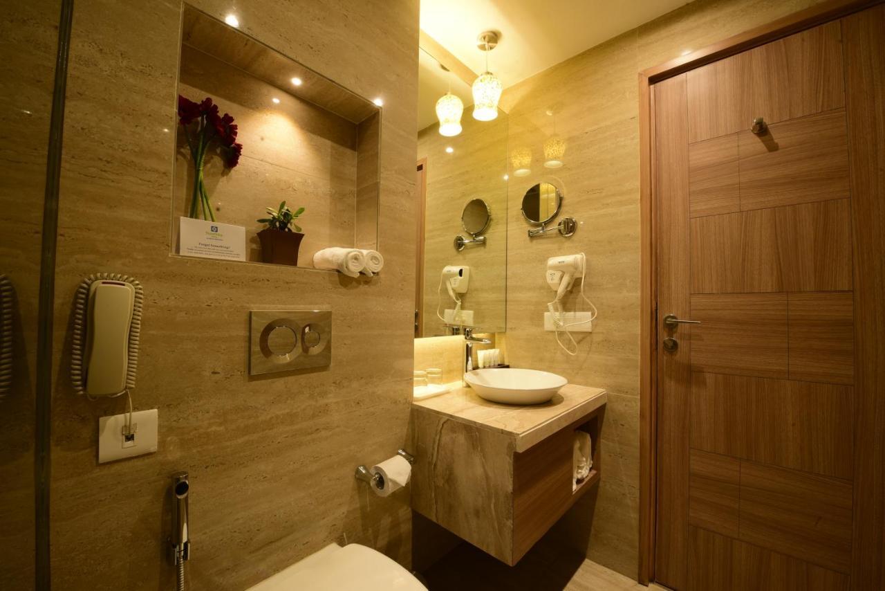 Surestay Plus By Best Western Amritsar Eksteriør bilde