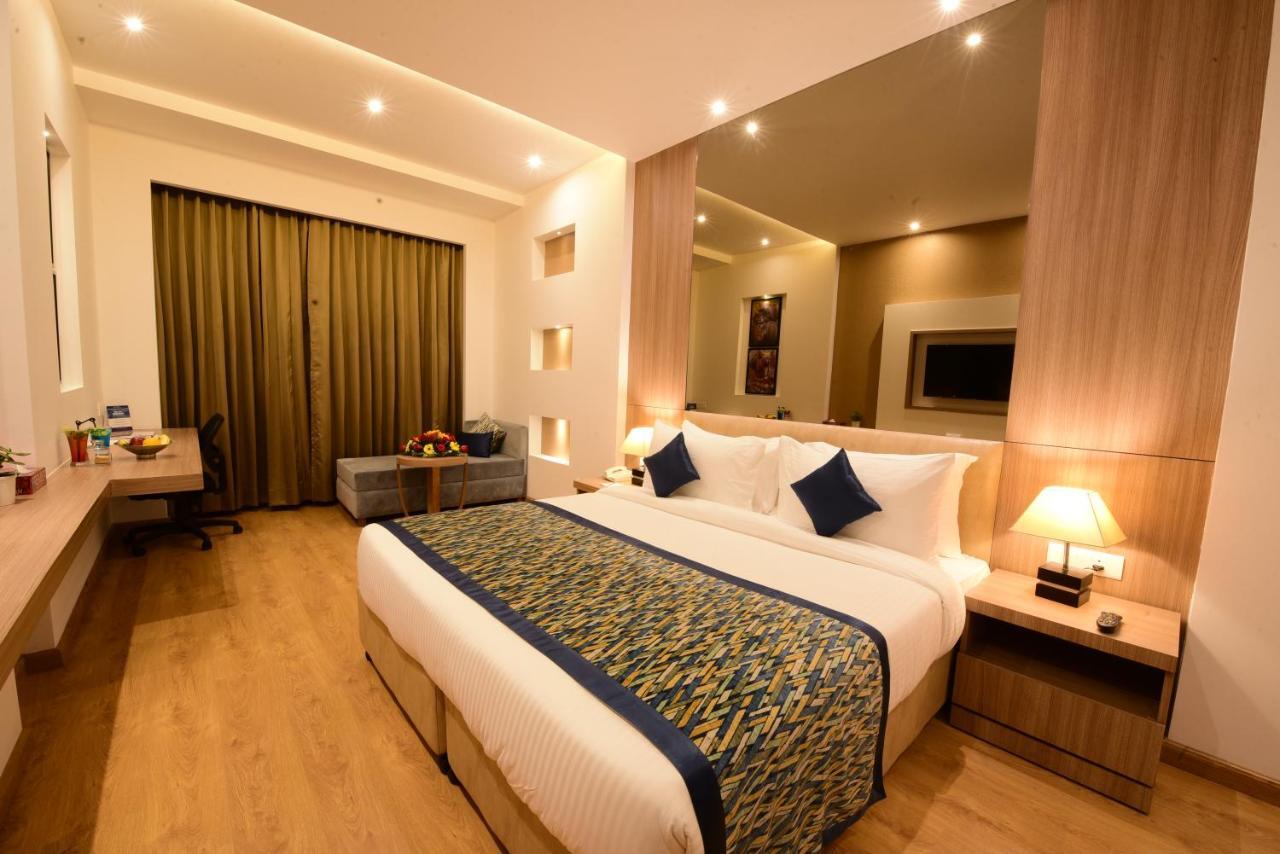 Surestay Plus By Best Western Amritsar Eksteriør bilde