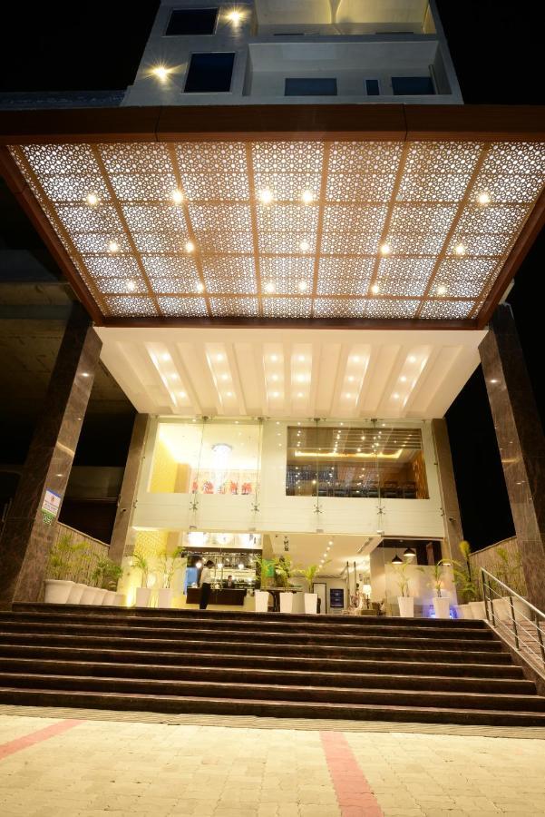 Surestay Plus By Best Western Amritsar Eksteriør bilde