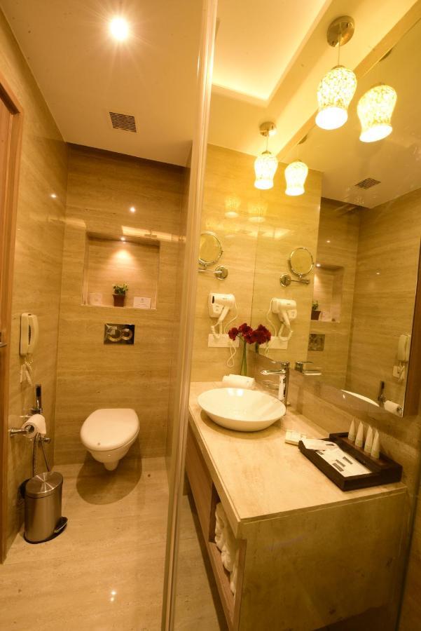Surestay Plus By Best Western Amritsar Eksteriør bilde