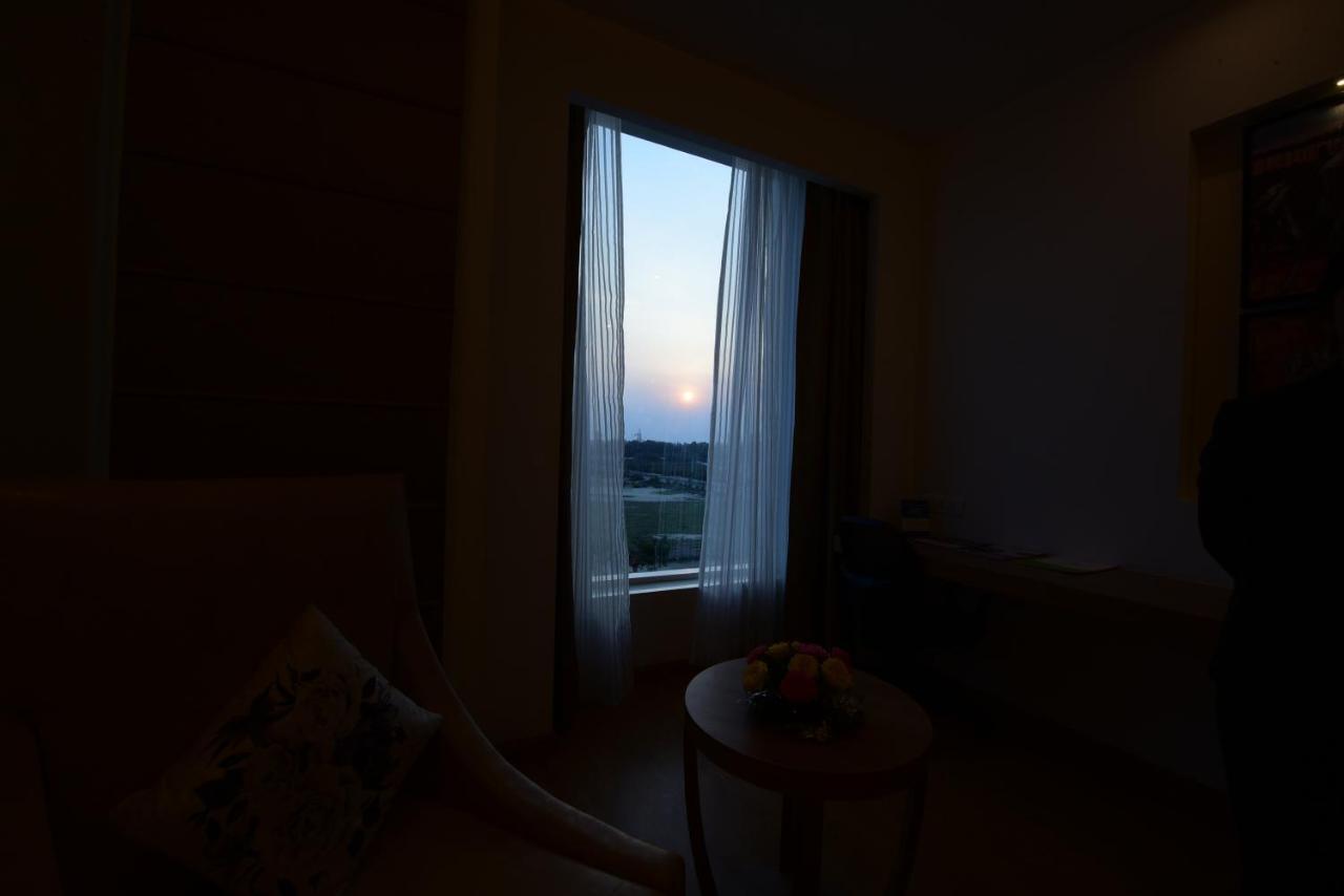 Surestay Plus By Best Western Amritsar Eksteriør bilde