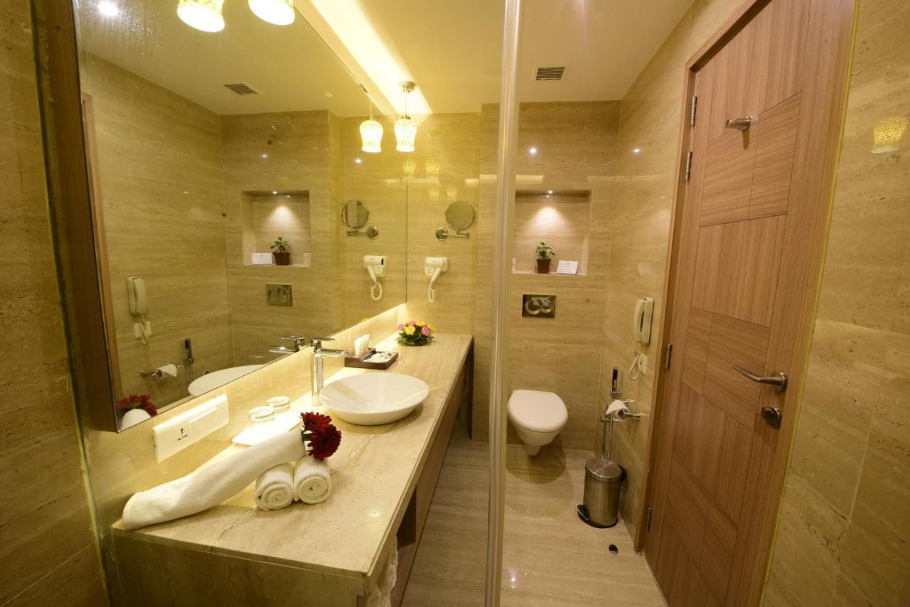 Surestay Plus By Best Western Amritsar Eksteriør bilde