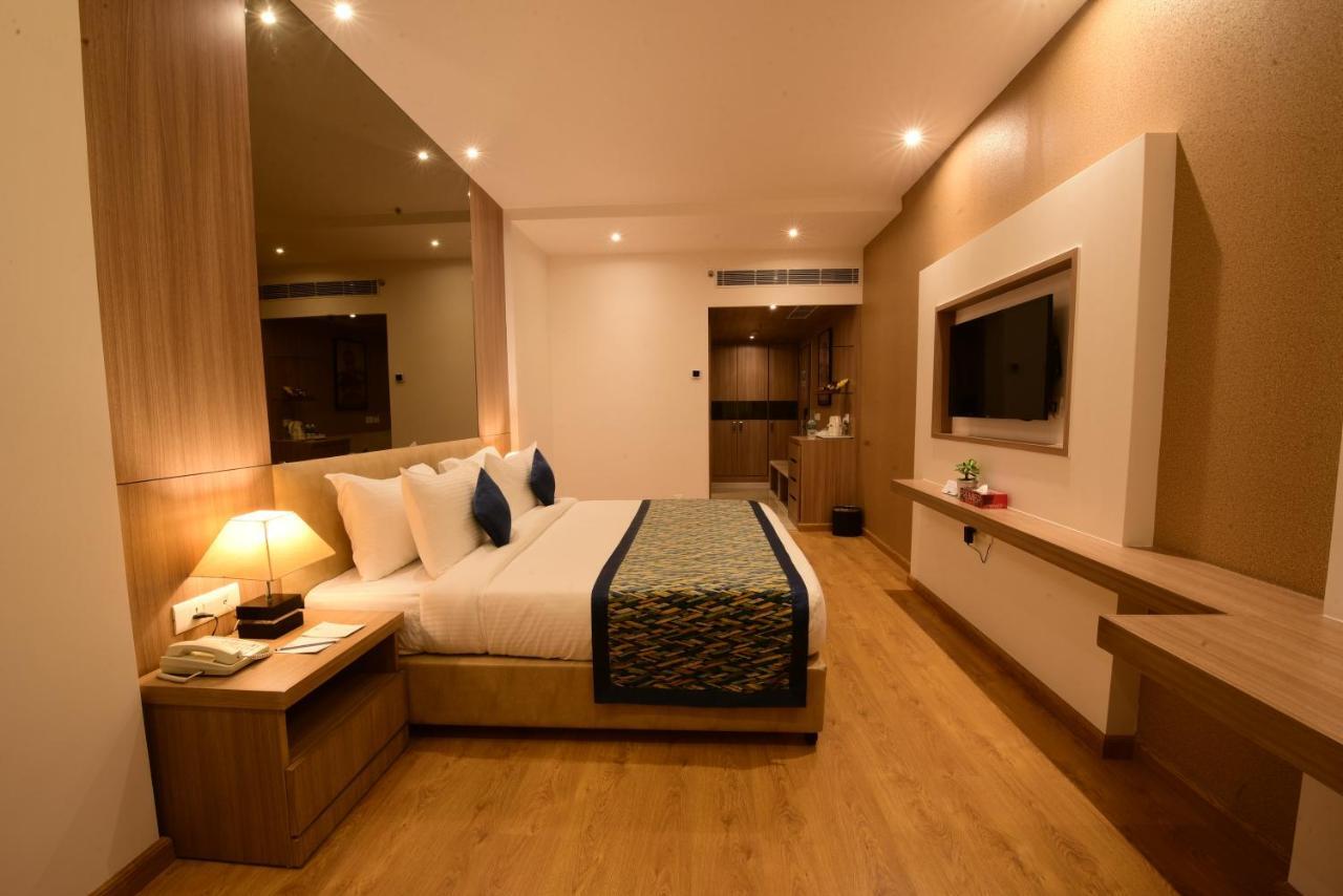 Surestay Plus By Best Western Amritsar Eksteriør bilde